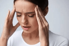 Bị nhức đầu, chóng mặt, hoa mắt